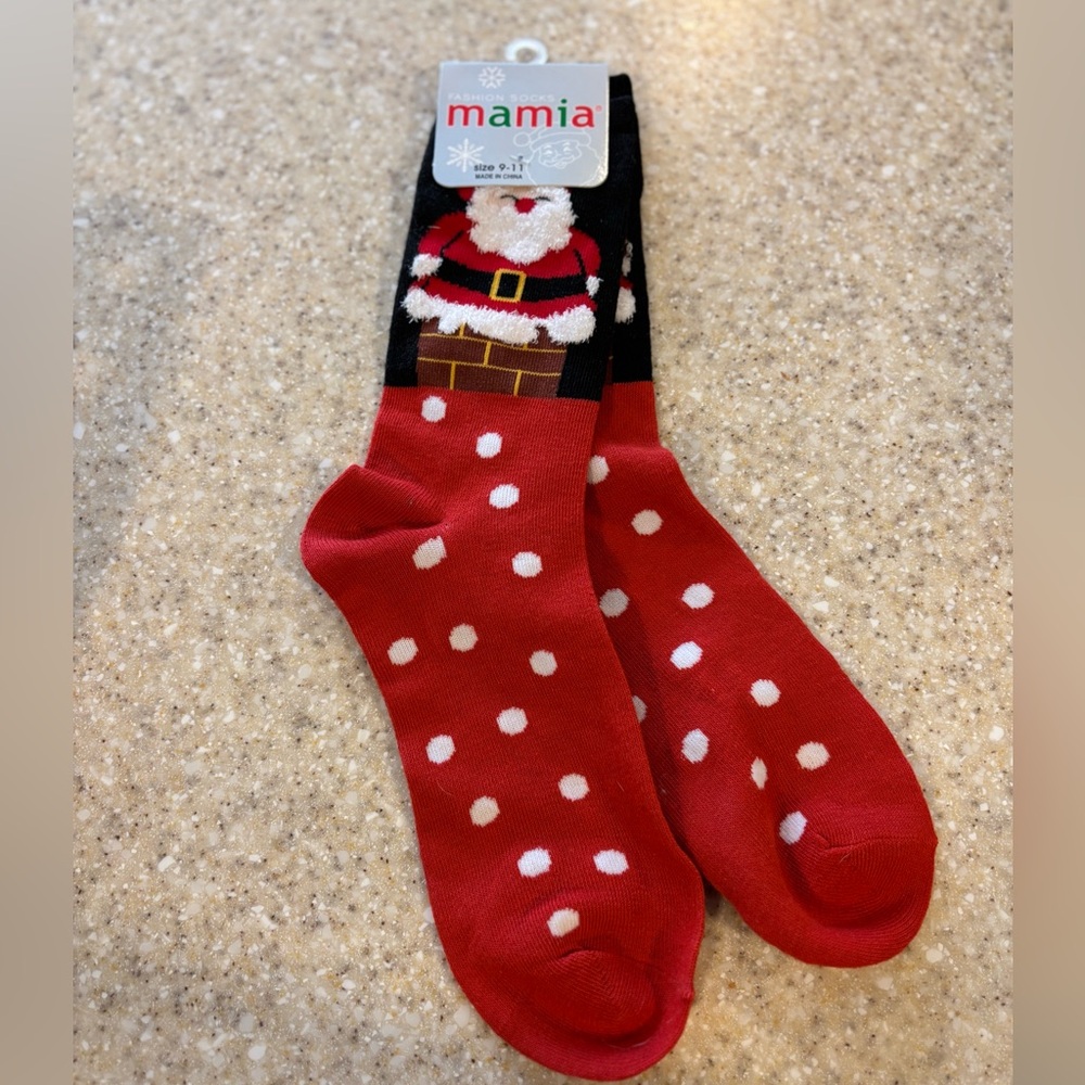 Mamia Red and Black Santa Socks